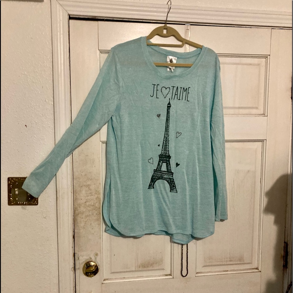 Eiffel Tower print lightweight rayon and polyester sweater-never worn.
